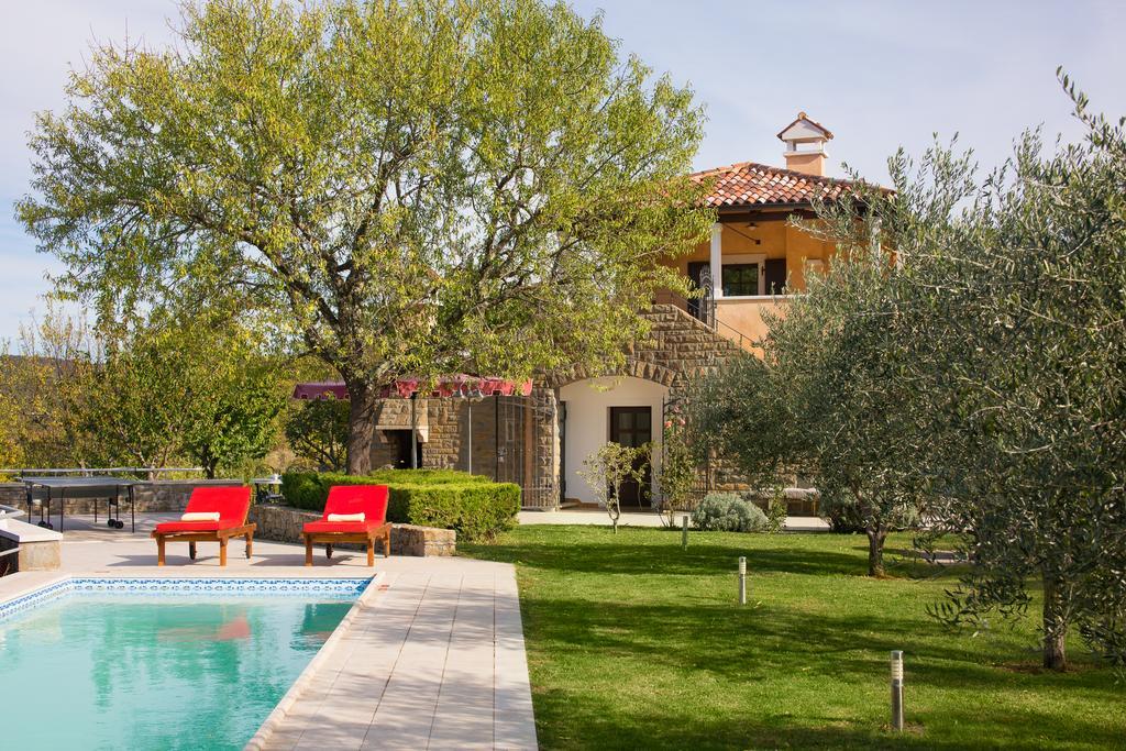 Villa Momiano With Private Pool Momjan Εξωτερικό φωτογραφία