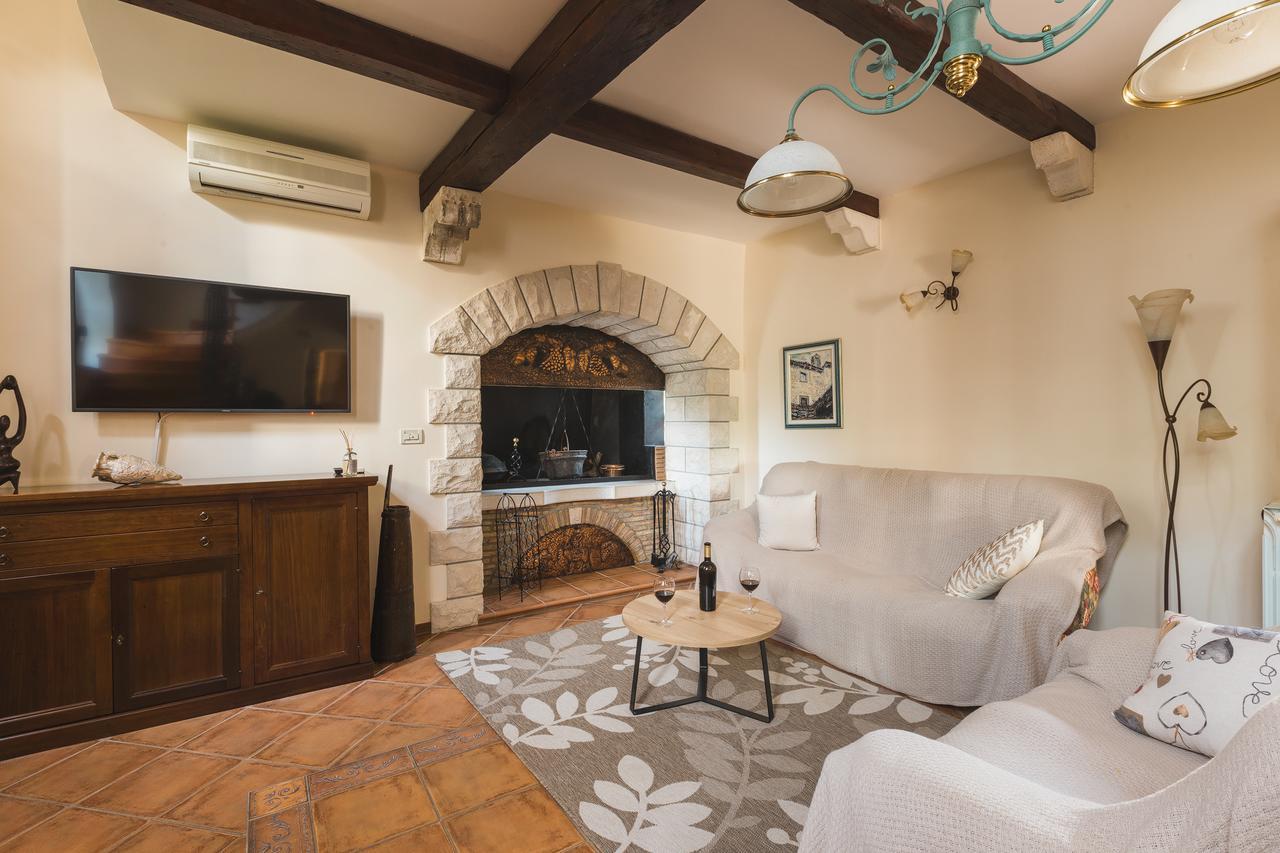 Villa Momiano With Private Pool Momjan Εξωτερικό φωτογραφία