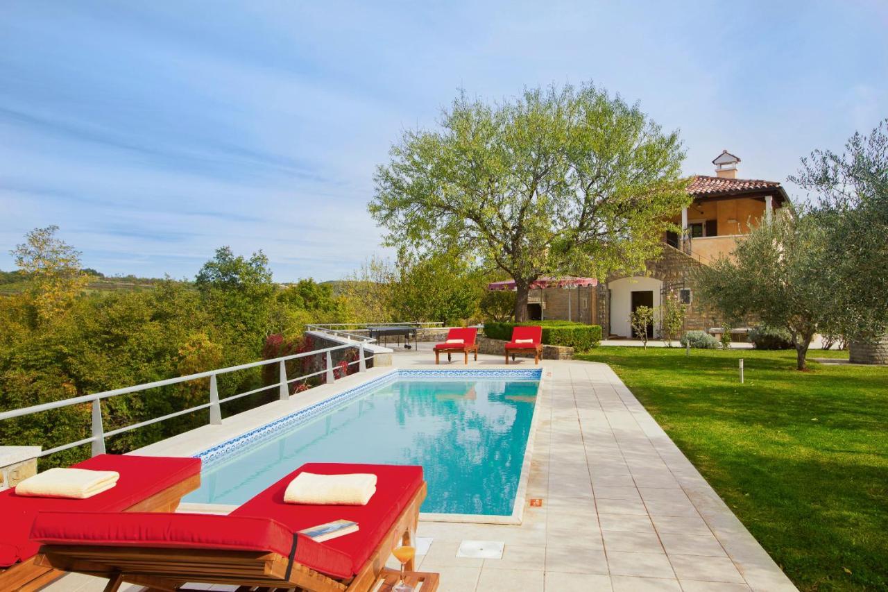 Villa Momiano With Private Pool Momjan Εξωτερικό φωτογραφία